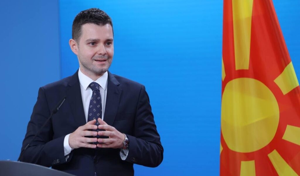 Тајни разговори за европскиот пат! Муцунски: Работиме на решение кое ќе биде трајно и одржливо