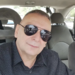„Куќата ми изгоре, па Мира Шкориќ ме прими да спијам кај неа“: Исповед на ѕвездата од деведесеттите чиј хит сè уште сите го пееме
