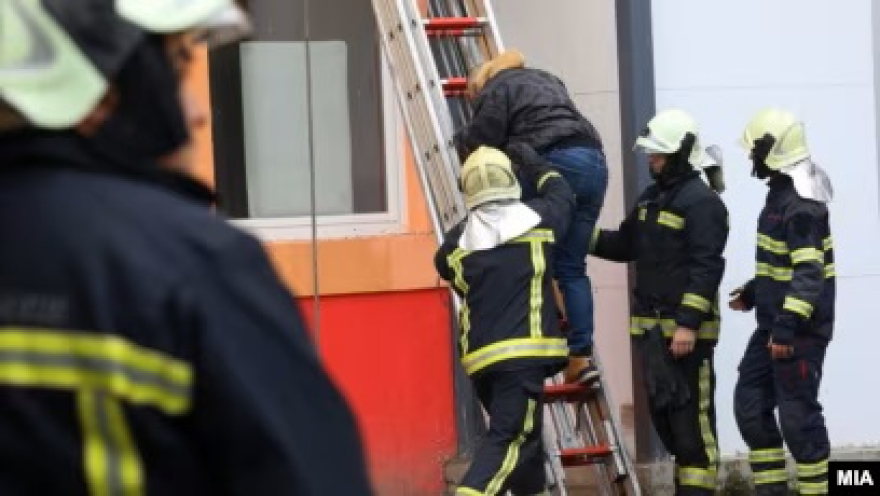 Се запалила скара во Лептокарија, пожарот е угаснат