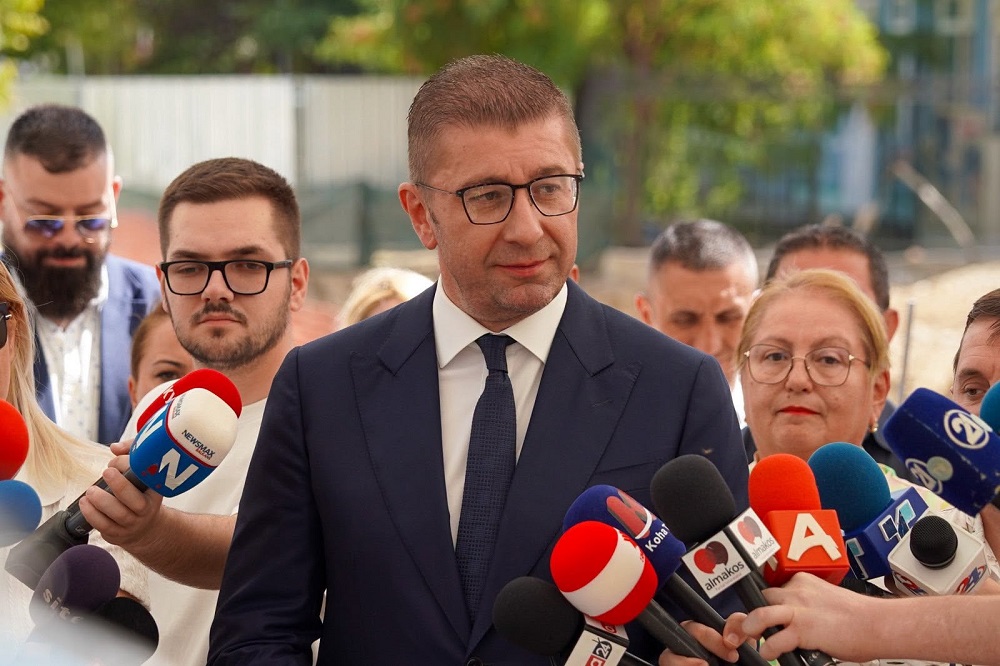 Мицкоски: Обвинувањата од СДСМ за јавниот долг се неосновани, задолжувањето е за враќање на нивните стари долгови