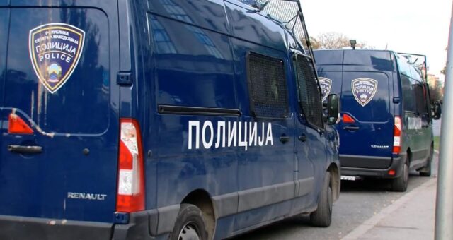 Кичевец удрил во бетонски рабник и излетал од пат, одбил да му биде извршен алкотест