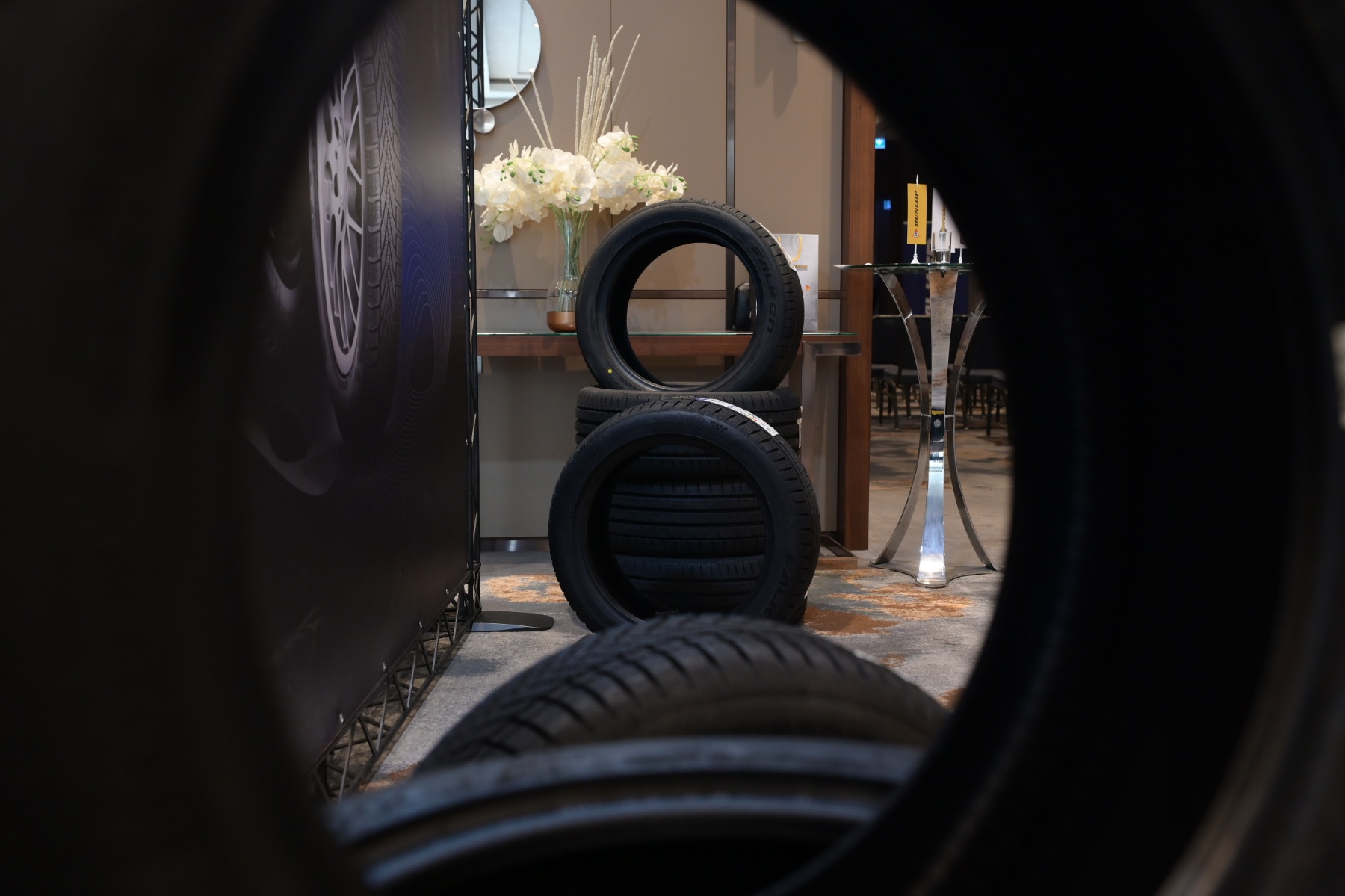 Мотоцентар ги претстави брендовите Dunlop и Falken