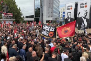 (ВИДЕО) Собир за поддршка на поранешните лидери на ОВК: Размислете за последиците пред да донесете одлука!