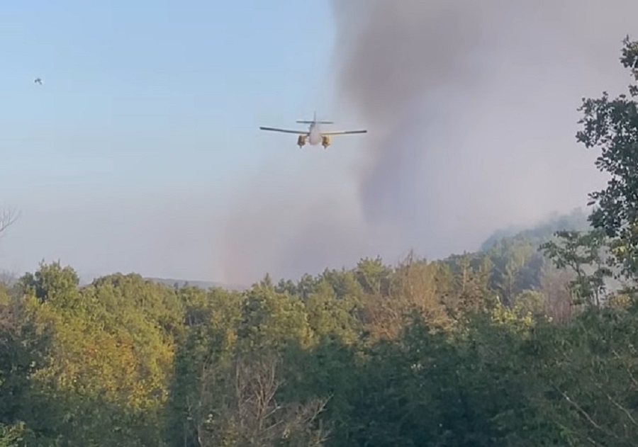 Пожар од косовска страна се движи кон селото Грачани, мирисот се чувствува и во Скопје, вели Ангелов