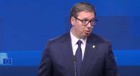 Александар Вучиќ најави оставка од претседателската фуннција в недела