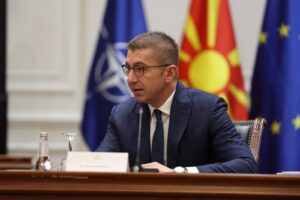 Мицкоски во Штип: посета на „Алказар Енерџи“ и пуштање во употреба на спортската сала „Џексон“