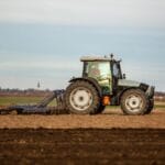 Сеат со страв, продаваат со мака: Земјоделството стана ризичен бизнис
