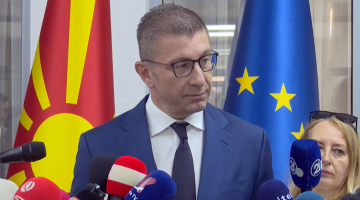 (ВО ЖИВО) Обраќање на претседателот на Владата, Христијан Мицкоски од Граничниот премин Табановце