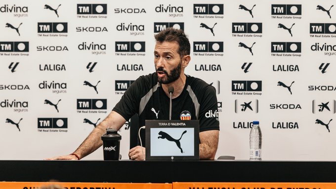 „Земјотрес“ во Валенсија – откази добија тренерот, извршниот директор и уште четворица функционери