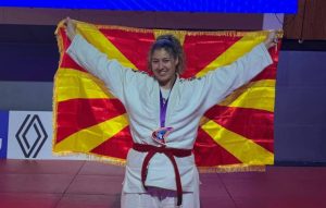 Сребро за Катерина Ацевска на Блаканското џиу џицу првенство во Бања Лука