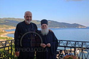 Еди Рама преноќи во Ватопед за време на посетата на Света Гора