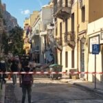 Едно тело извлечено од урнатините во Атина, се трага по уште пет исчезнати