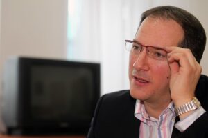 Жерновски: А каде беше ти досега?!?