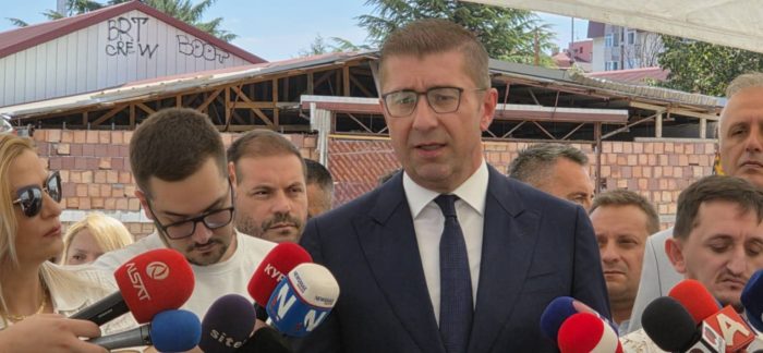 МИЦКОСКИ: Арамилук и лоповлук им е во нивната политичка матрица, како континуитет на бандитската власт имаме бандитска опозиција