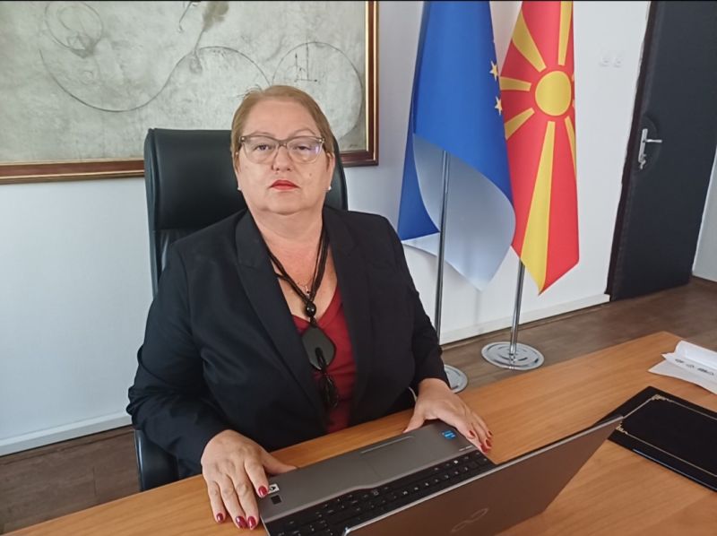 Јаневска: Среќен почеток на новата школска година, учете и не одбирајте го насилството како решение