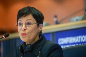 Марта Кос со порака до Србија за погребот на Ратко Младиќ: „Се надевам дека знаат што ризикуваат“
