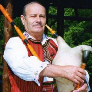 Сеќавање: 30 години без Пеце Атанасовски – македонскиот гајдаџија кој го освои светот