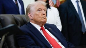 Лондон подготвува санкции за израелските населби, Трамп не се спротивстави