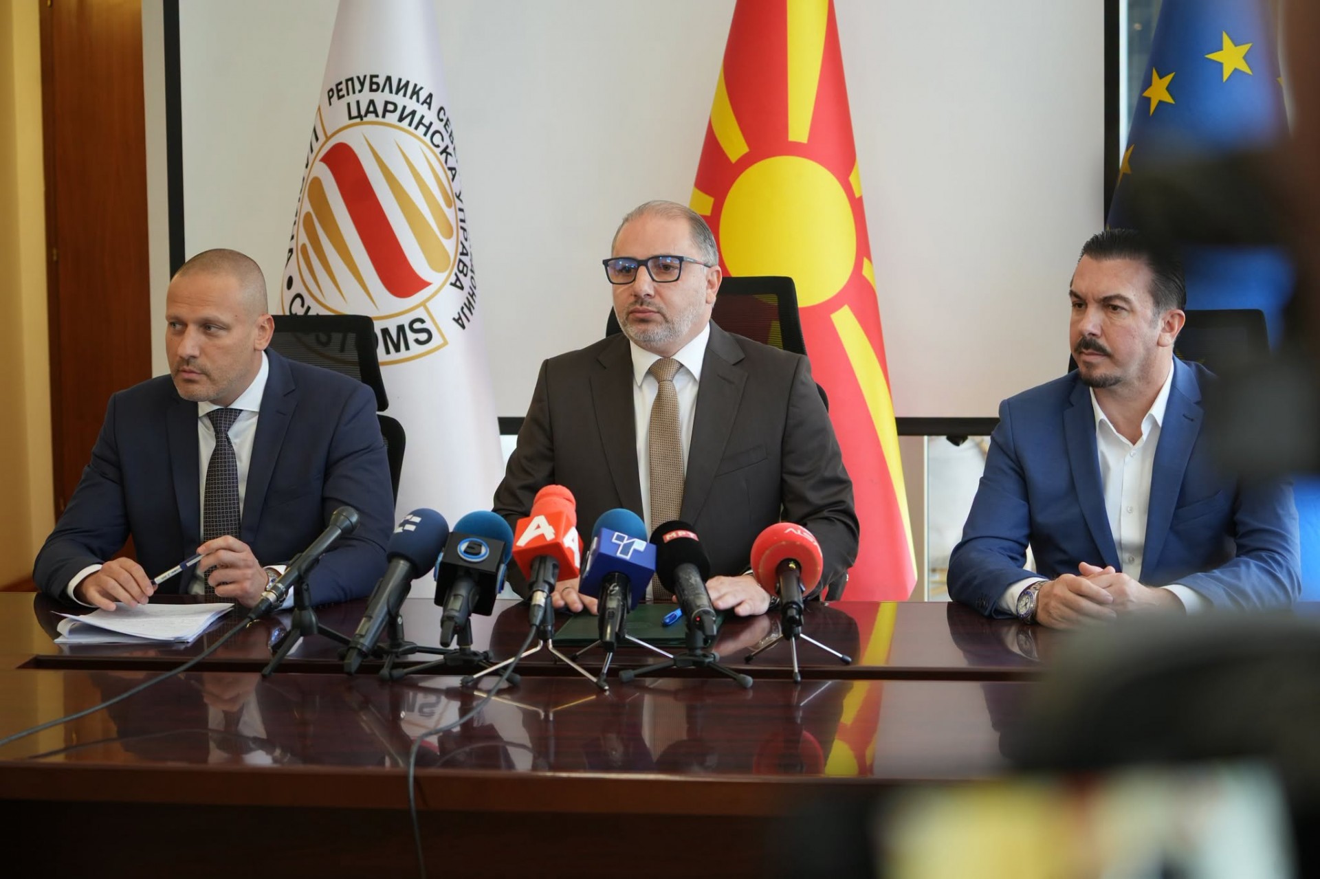ОПЕРАЦИЈА „фИЛТЕР“: Уапсени возачи на шлепери, полицајци и цариници