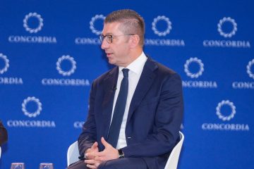 (ФОТО) Мицкоски на самитот „Конкордија“ во Њујорк: Македонија останува на европскиот пат, ги браниме идентитетот и државните интереси