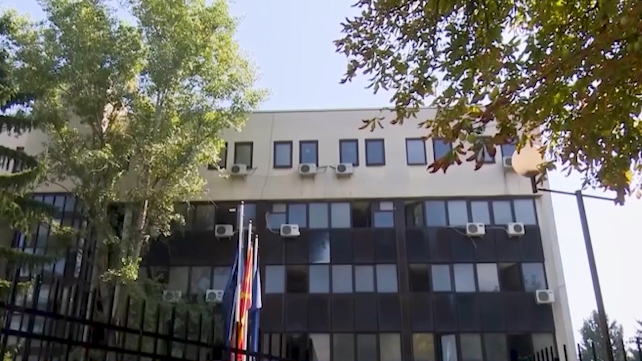 Полициска акција за незаконско издавање и фалсификување возачки дозволи