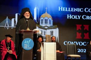 „ВИ може да ја напише молитвата, но не може да се моли“ – Елпидофор за границите на технологијата