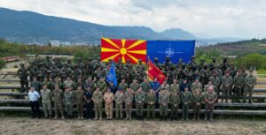 Ешалонот од национални воени претставници при Врховниот штаб на Сојузничките сили во Европа во посета на Армијата