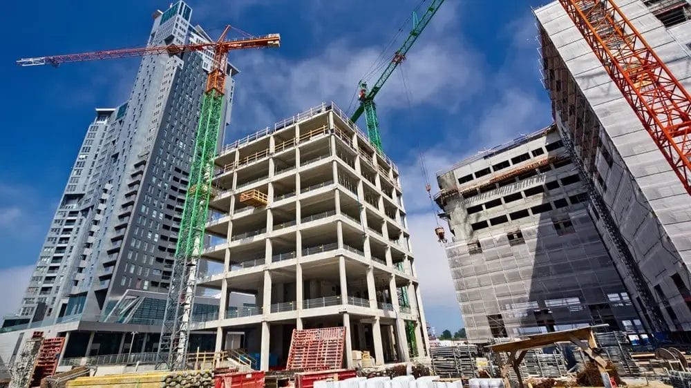 Колапс на европскиот пазар на недвижности, десетици компании исчезнаа од берзите