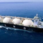 Купувачите на „LNG“ се вртат кон САД, стравуваат од нови прекини во снабдувањето