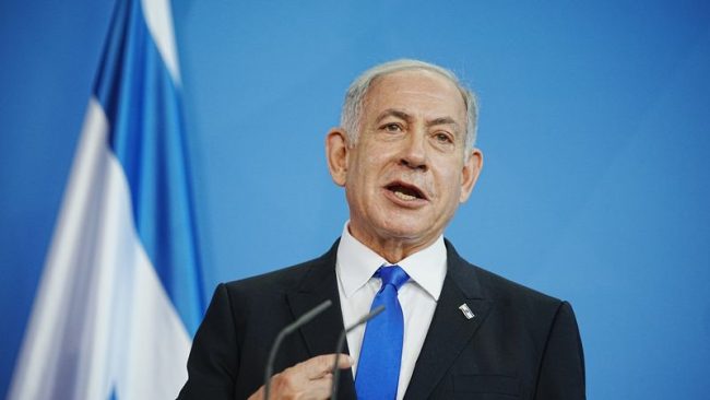 ЕМИРАТИТЕ ГО ПРЕДУПРЕДИЛЕ НЕТАНЈАХУ ПРЕД УПАДОТ НА ХАМАС ВО 2023 ДЕКА СЕ СПРЕМА ОФАНЗИВА НА ИЗРАЕЛ, ОБЈАВИ ВЕСНИКОТ „ХАРЕЦ“