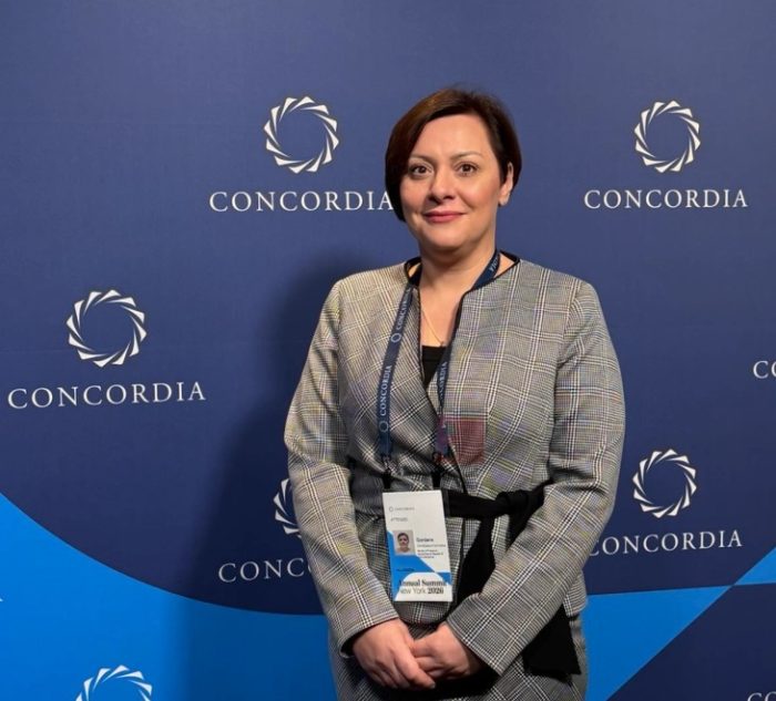 ДИМИТРИЕСКА-КОЧОСКА: Буџетот е стабилен, се реализира според планот, не може да се троши и задолжува надвор од утврдените рамки