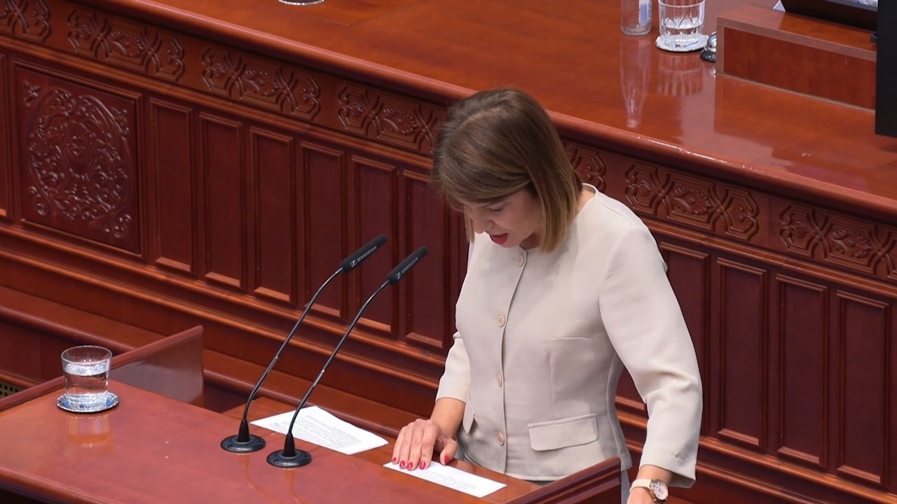 Опозициските пратеници им поставуваа прашања на премиерот и на министрите