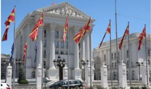 Владата тврди: Осомничениот возач зел 500 евра како дел од побараната награда од 1.500 евра