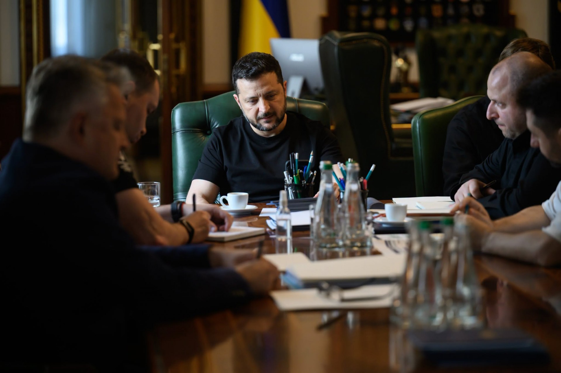 Зеленски потресен Украинец уби свештеник во Полска и избоде неколку лица
