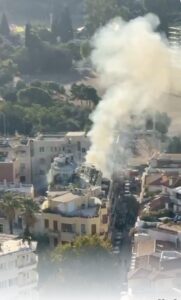 ВИДЕО: Експлозија во центарот на Атина, се урна дел од зграда
