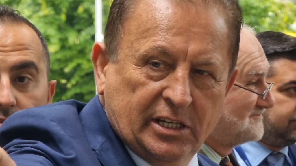 Кривична пријава против Рамиз Мерко и двајца вработени во општината