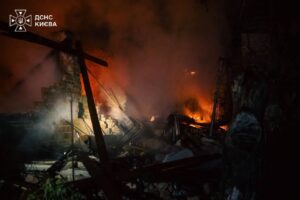 ВИДЕО: Страотен напад на Киев, убиено дете
