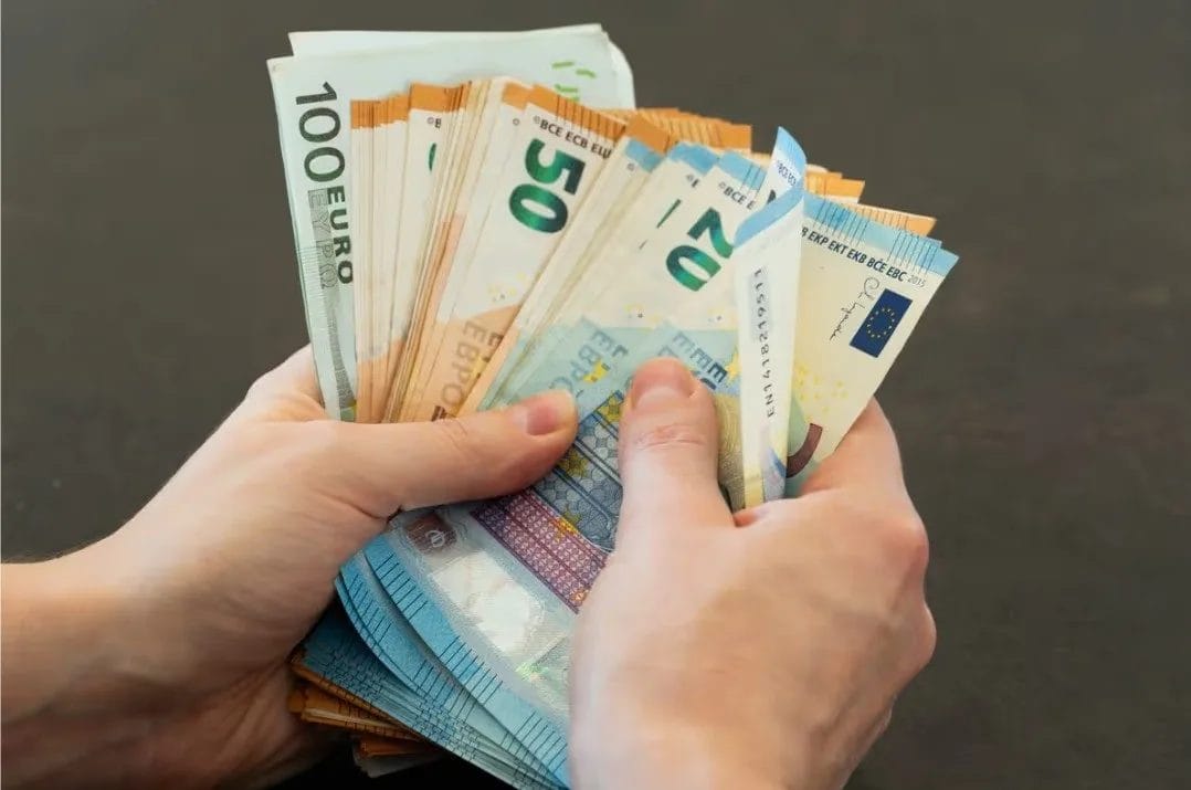 Не знаете како да ги потрошите парите? Еве неколку предлози