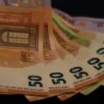 ЕЦБ предупредува на нов притисок, платите ќе растат побрзо во 2027-ма
