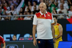 Миленкоски: Самото учество на ЕП е сатисфакција, само пофалби за посветеноста на одбојкарите