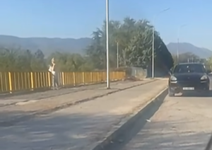 Од снимка до казна: која е жената што фрлаше отпад во Лепенец?!