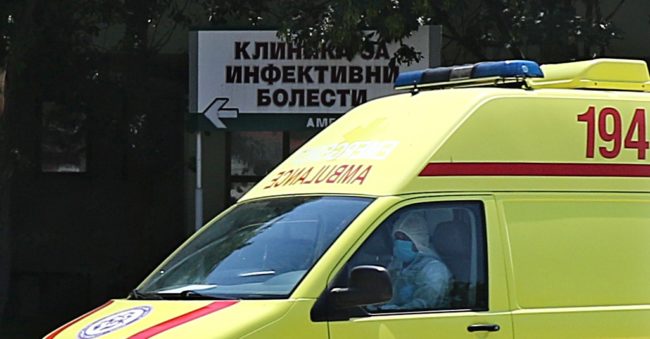 66-ГОДИШЕН КУМАНОВЕЦ СО ПОВЕЌЕ БОЛЕСТИ ПОЧИНА ОД ЗАПАДНОНИЛСКА ТРЕСКА, НА ИНФЕКТИВНАТА КЛИНИКА ЛЕЖАТ 11 БОЛНИ