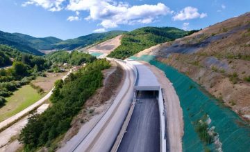 Николоски и Трајановски во увид на градежните работи на автопатот Охрид-Кичево