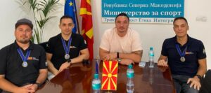 Ристовски ги пречека европските вицешампиони – честитки и поддршка за македонските параглајдеристи