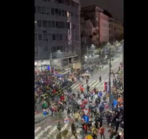 Немаше звучен топ на 15 март во Белград. Имаше паника, објави српското обвинителство