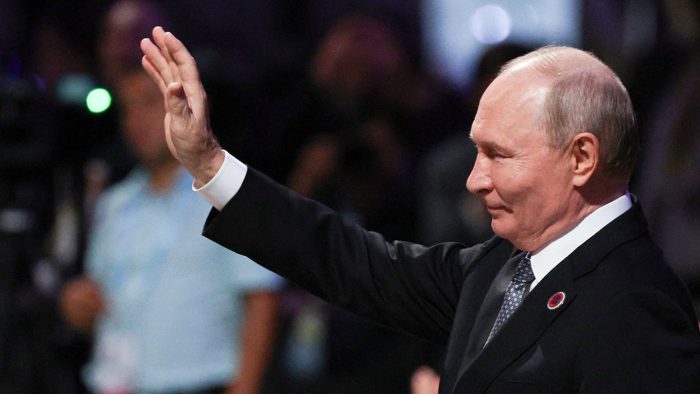 ПУТИН: Не планираме никаква воена акција против Европа, немаме никаков основ за таква ескалација на тензиите