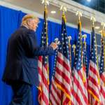 Трамп посакува обединета Ирска, од Даунинг стрит велат дека нема голем интерес за такво нешто