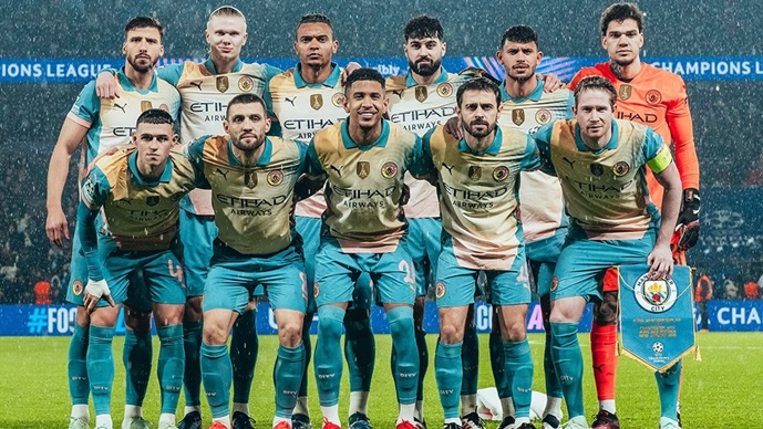 Рој Кин: Играчите на Манчестер Сити треба да ги фрлат медалите во канда!