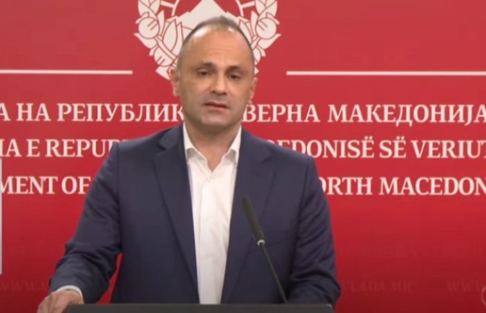 ФИЛИПЧЕ УДРИ И ПО СВОИТЕ: Никола Ќуркчиев доби тендер, Емилијан Станковиќ е небитен, на Славјанка Петровска ние и дадовме мандат…
