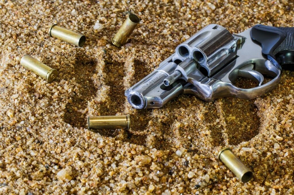 71-годишен маж од Кондово додека одел кон возилото го погодило залутано зрно од огнено оружје